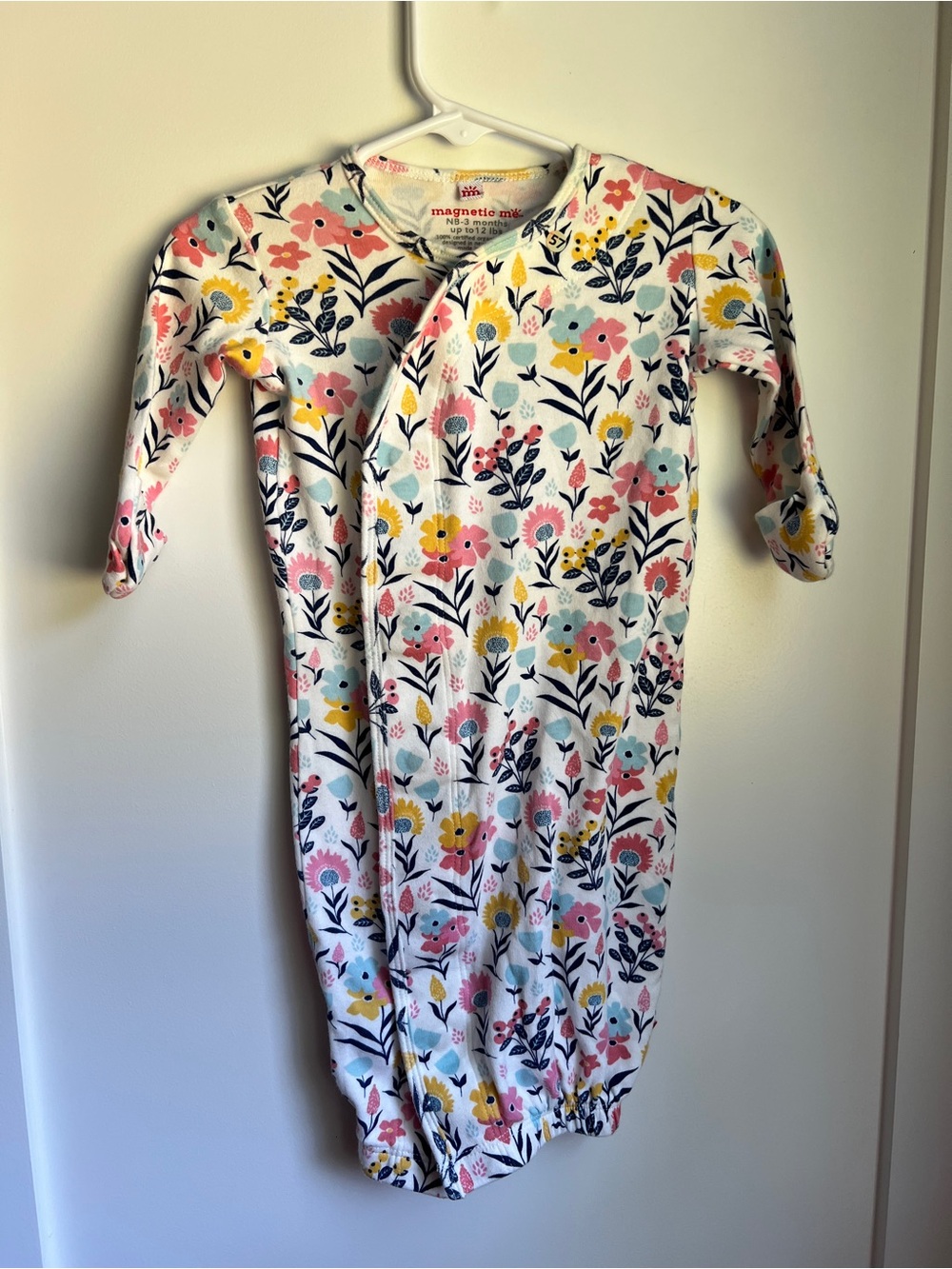 Magnetic Me Organic Cotton Floral Magnetic Gown NB–3 Months - Picture 2 of 5
